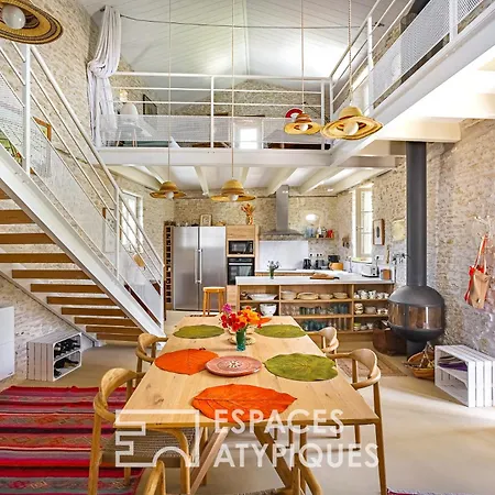 Maison De De Charme Avec Piscine