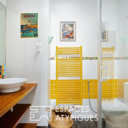 Maison De De Charme Avec Piscine *